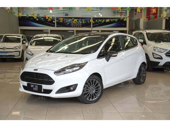 FORD FIESTA 1.6 TITANIUM HATCH 16V FLEX 4P POWERSHIFT FORD FIESTA 1.6 TITANIUM HATCH 16V FLEX 4P POWERSHIFT